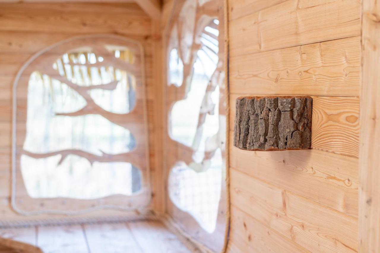 Отель Treehouse U Rybnika Osecna Экстерьер фото